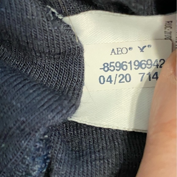 American Eagle striped baby tee, Navy With Pastel Stripes, size XS - Picture 5 of 9